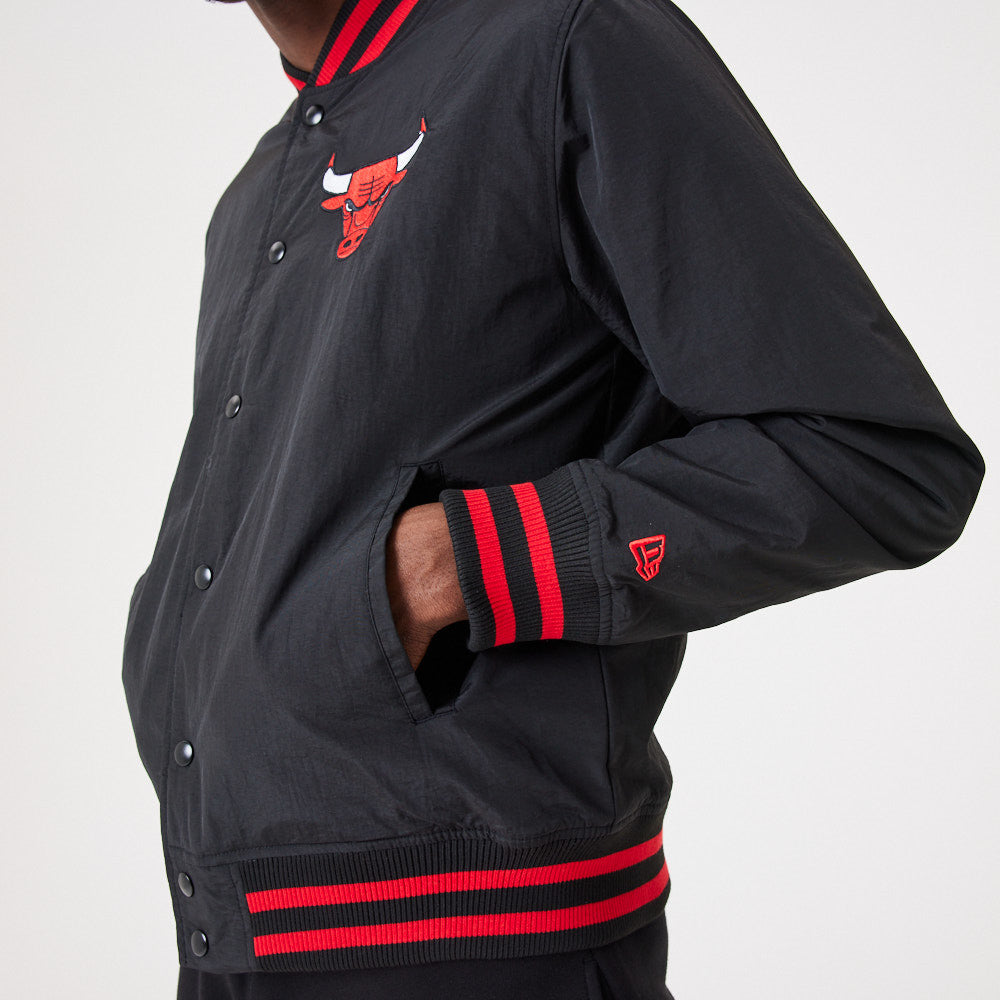 NEW ERA CHICAGO BULLS Bomber striukė